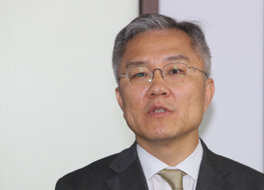 당선 인사말하는 열린민주당 최강욱 신임 대표. [연합뉴스]